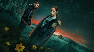 Officer Dana Cypress (Melanie Scrofano) and Em (Romy Weltman) in SyFy's Revival